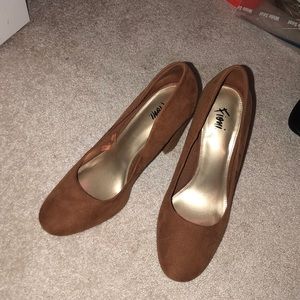 brown suede heels